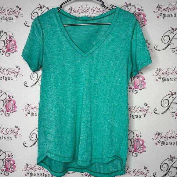 Lululemon tshirt blue green striped stretchy open hanging hangable top - Picture 1 of 9